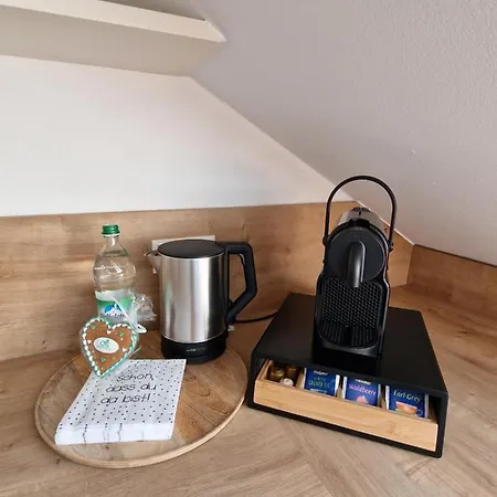C4s Come4stay - 3-zi Whg I Zentrale Lage I Parkplatz I Balkon I Wifi I Smarttv I 1 Kingsize, 1 Queensize Bett I Office Arbeitsplatz I Wohnbereich Mit Couch Und Essbereich I Voll Ausgestattete Kueche I Nespresso * Altötting