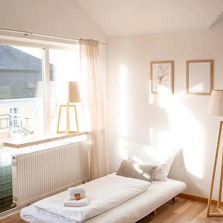 C4s Come4stay - 3-zi Whg I Zentrale Lage I Parkplatz I Balkon I Wifi I Smarttv I 1 Kingsize, 1 Queensize Bett I Office Arbeitsplatz I Wohnbereich Mit Couch Und Essbereich I Voll Ausgestattete Kueche I Nespresso