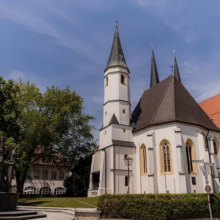 Apartmán C4s Come4stay - 3-zi Whg I Zentrale Lage I Parkplatz I Balkon I Wifi I Smarttv I 1 Kingsize, 1 Queensize Bett I Office Arbeitsplatz I Wohnbereich Mit Couch Und Essbereich I Voll Ausgestattete Kueche I Nespresso *